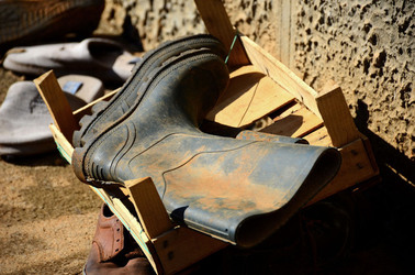 SCARPE di persone povere. Fotografie di Giulio Azzarello &copy;2016.