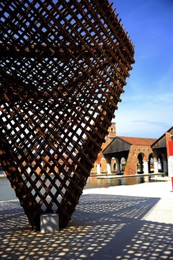 STRUTTURA di LEGNO BIENNALE di ARCHITETTURA di VENEZIA. Foto di G.Azzarello ©2018. STRUTTURA di LEGNO BIENNALE di ARCHITETTURA di VENEZIA. Foto di G.Azzarello ©2018.