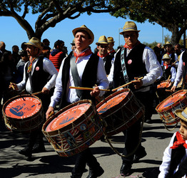 Tamburai siciliani di Agrigento. Fotografie di Giulio Azzarello &copy;2017.