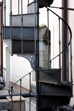 BICCHIERI fotografie di Giulio Azzarello &copy;2018.