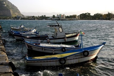 LUOGHI SICILIANI fotografie di Giulio Azzarello ©2020