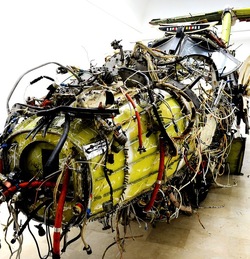 AEREO SMONTATO E ROVESCIATO Biennale di Venezia fotografie di Giulio Azzarello &copy;2020.