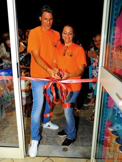 NEGOZIO di ANIMALI. Fotografie di Giulio Azzarello ©2018. NEGOZIO di ANIMALI. Fotografie di Giulio Azzarello ©2018.