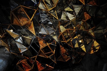 STRUTTURA TRIANGOLARE. Fotografie di Giulio Azzarello &copy;2018.