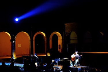 GIUSEPPE di BELLA artista musicista. Fotografie di Giulio Azzarello &copy;2020.