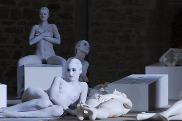 VANESSA BEECROFT allo Spasimo di Palermo alcuni momenti. Fotografie di Giulio Azzarello &copy;2014.