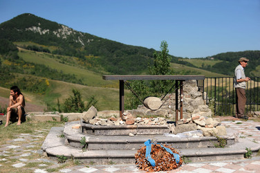 IL PARCO DELLA MEMORIA DI MONTESOLE Marzabotto . Fotografie di Giulio Azzarello &copy;2014.