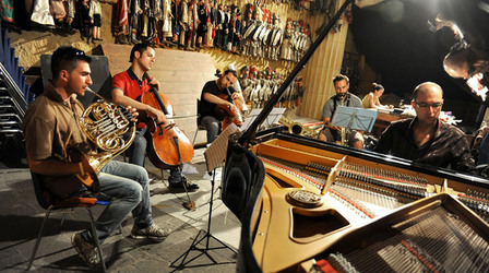 GIACOMO CUTICCHIO e il suo ensemble musicale. Fotografie di Giulio Azzarello &copy;2014.