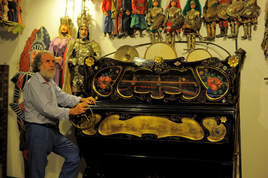 MIMMO CUTICCHIO puparo siciliano ritratti. Fotografie di Giulio Azzarello &copy;2014.