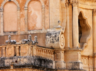 IL BAROCCO DI NOTO in Sicilia panoramiche e particolari. Fotografie di Giulio Azzarello &copy;2014.