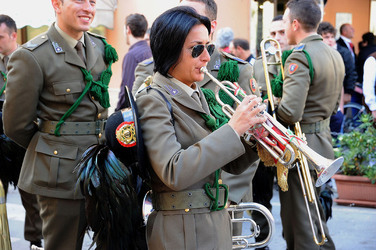 BANDA MUSICALE DEI BERSAGLIERI a Marsala in Sicilia. Fotografie di Giulio Azzarello ©2014. BANDA MUSICALE DEI BERSAGLIERI a Marsala in Sicilia. Fotografie di Giulio Azzarello ©2014.