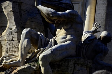 PIAZZA NAVONA Roma. Fotografie di Giulio Azzarello ©2020. PIAZZA NAVONA Roma. Fotografie di Giulio Azzarello ©2020.