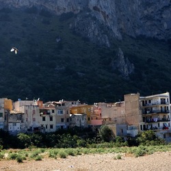 PERIFERIE. Fotografie di Giulio Azzarello &copy;2022.