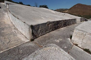 IL CRETTO DI BURRI a Gibellina in Sicilia. Fotografie di Giulio Azzarello &copy;2014.