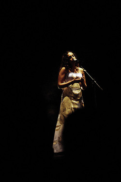 NOA artista musicista israeliana. Fotografie di Giulio Azzarello &copy;2014.