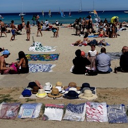 MONDELLO. Fotografie di Giulio Azzarello &copy;2024.