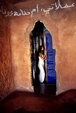 ATELIER SUL MARE fotografie di Giulio Azzarello &copy;2021.