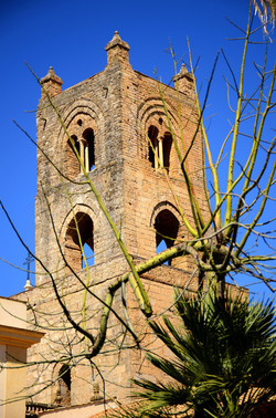 MONREALE in Sicilia. Fotografie di Giulio Azzarello &copy;2016.