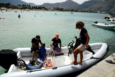 MONDELLO. Fotografe di Giulio Azzarello &copy;2023.