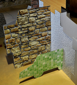 ANNE CLEMENCE de GROLEE e una sua installazione. Fotografie di Giulio Azzarello &copy;2014.