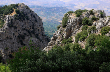 IL PARCO DELLE MADONIE da Polizzi Generosa in Sicilia. Fotografie di Giulio Azzarello &copy;2014.