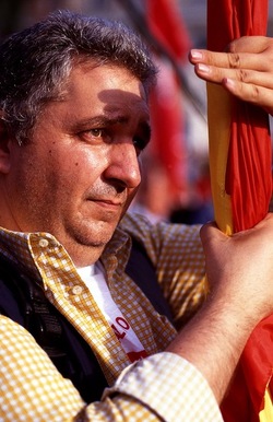 MANIFESTAZIONE fotografie di Giulio Azzarello ©2001 2022. MANIFESTAZIONE fotografie di Giulio Azzarello ©2001 2022.