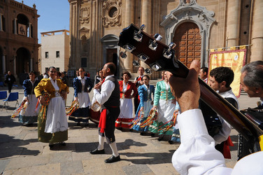 GRUPPO FOLK SICILIANO a Marsala. Fotografie di Giulio Azzarello &copy;2014.