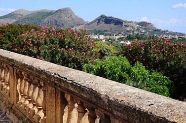 LE VILLE di Bagheria in Sicilia. Fotografie di Giulio Azzarello &copy;2014.