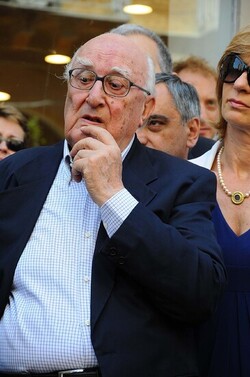 CAMILLERI e MONTALBANO a Porto Empedocle Agrigento . Fotografie di Giulio Azzarello ©2014. CAMILLERI e MONTALBANO a Porto Empedocle Agrigento . Fotografie di Giulio Azzarello ©2014.