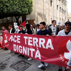 AFROCHE. Fotografie di Giulio Azzarello ©2024. AFROCHE. Fotografie di Giulio Azzarello ©2024.