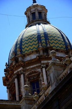 CENTRO STORICO di PALERMO fotografie di Giulio Azzarello &copy;2019.