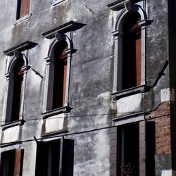 VENEZIA fotografie di Giulio Azzarello &copy;2022.