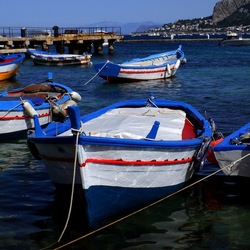 MONDELLO. Fotografie di Giulio Azzarello &copy;2022.