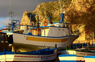 BORGATA MARINARA di SFERRACAVALLO in Sicilia. Fotografie di Giulio Azzarello &copy;2106.