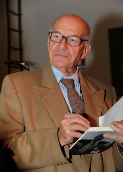 FAUSTO BERTINOTTI politico. Fotografie di Giulio Azzarello &copy;2014.