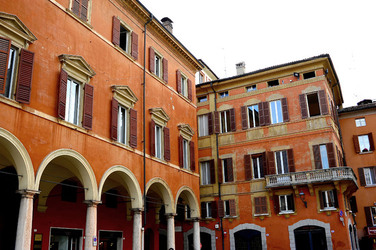 MODENA centro storico. Fotografie di Giulio Azzarello ©2016. MODENA centro storico. Fotografie di Giulio Azzarello ©2016.