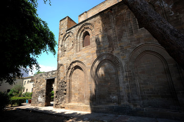 CHIESA E CHIOSTRO DELLA MAGIONE a Palermo panoramiche e particolari. Fotografie di Giulio Azzarello ©2014. CHIESA E CHIOSTRO DELLA MAGIONE a Palermo panoramiche e particolari. Fotografie di Giulio Azzarello ©2014.
