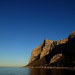 BARCARELLO. Fotografie di Giulio Azzarello &copy;2023.