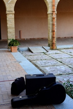 GIUSEPPE di BELLA artista musicista. Fotografie di Giulio Azzarello &copy;2020.