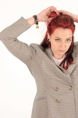 LUCREZIA artista modella attrice. Fotografie di Giulio Azzarello &copy;2018.