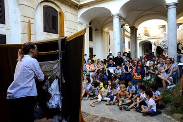 PULCINELLA Napoli. Fotografie di Giulio Azzarello ©2020. PULCINELLA Napoli. Fotografie di Giulio Azzarello ©2020.