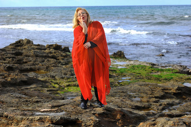 SARA FAVARO attrice e scrittrice italiana. Fotografie di Giulio Azzarello &copy;2015 2016.