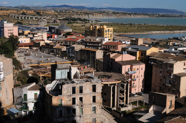 PORTO EMPEDOCLE in Sicilia. Fotografie di Giulio Azzarello &copy;2014.