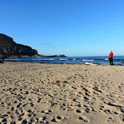 MONDELLO di inverno. Fotografie di Giulio Azzarello &copy;2016.