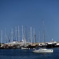 PALERMO. Fotografie di Giulio Azzarello &copy;2024.