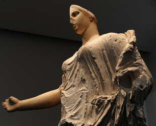 LA VENERE DI MORGANTINA e il suo ritorno dagli USA al museo archeologico di Aidone. Fotografie di Giulio Azzarello &copy;2014.