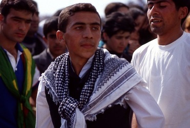 NEWROZ marzo 2001. Curdistan turco. Fotografie di Giulio Azzarello ©2001 2022. NEWROZ marzo 2001. Curdistan turco. Fotografie di Giulio Azzarello ©2001 2022.