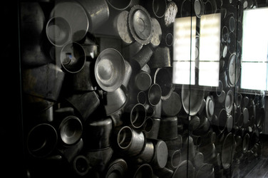 IL MUSEO SCHINDLER a Cracovia. Fotografie di Giulio Azzarello ©2016. IL MUSEO SCHINDLER a Cracovia. Fotografie di Giulio Azzarello ©2016.