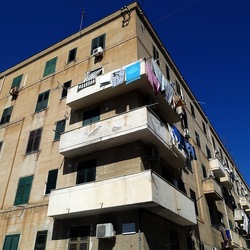 SCALDATI. Fotografie di Giulio Azzarello &copy;2024.