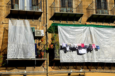 PALERMO centro storico. Fotografie di Giulio Azzarello ©2016. PALERMO centro storico. Fotografie di Giulio Azzarello ©2016.